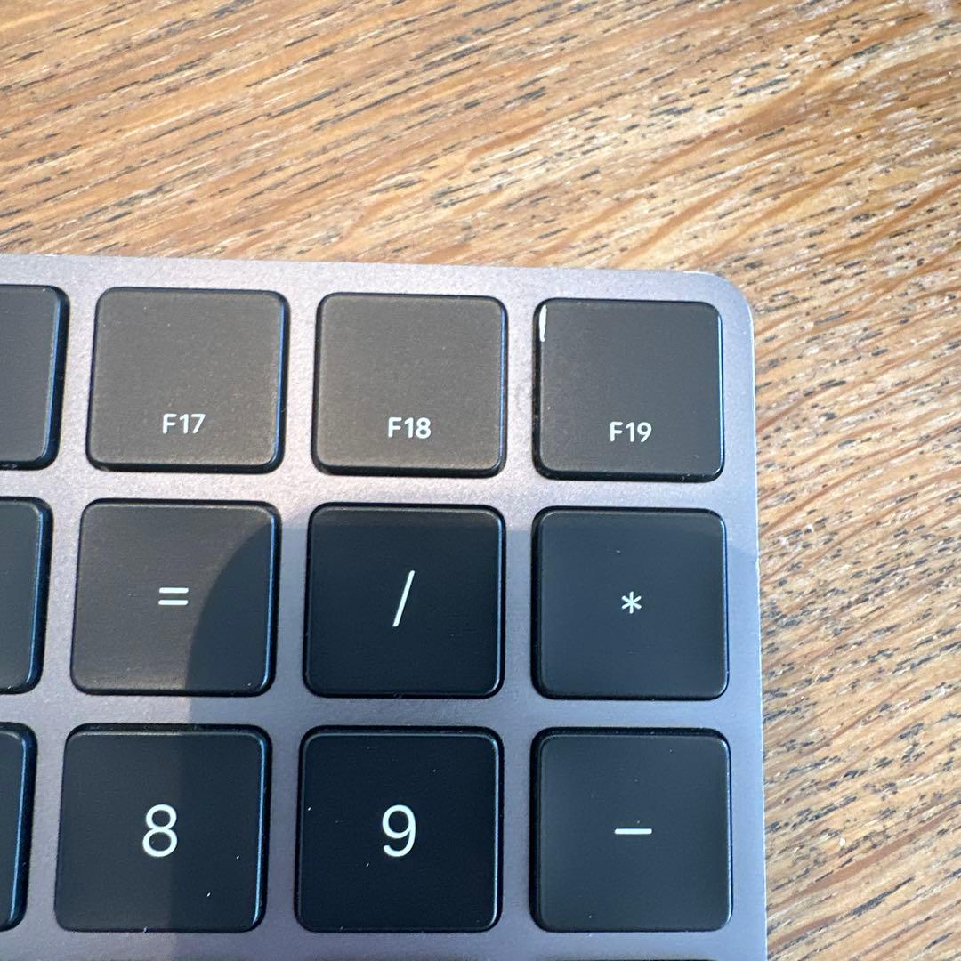 Apple純正MAC Magic Keyboard良質