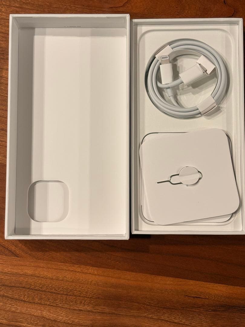 iPhone14 本体　128GB