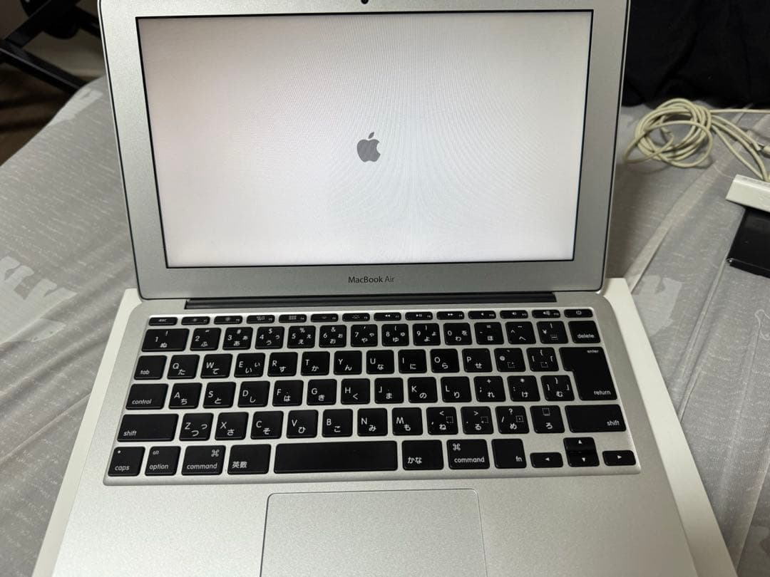 MacBook Air (11-inch, Mid 2013) シルバー