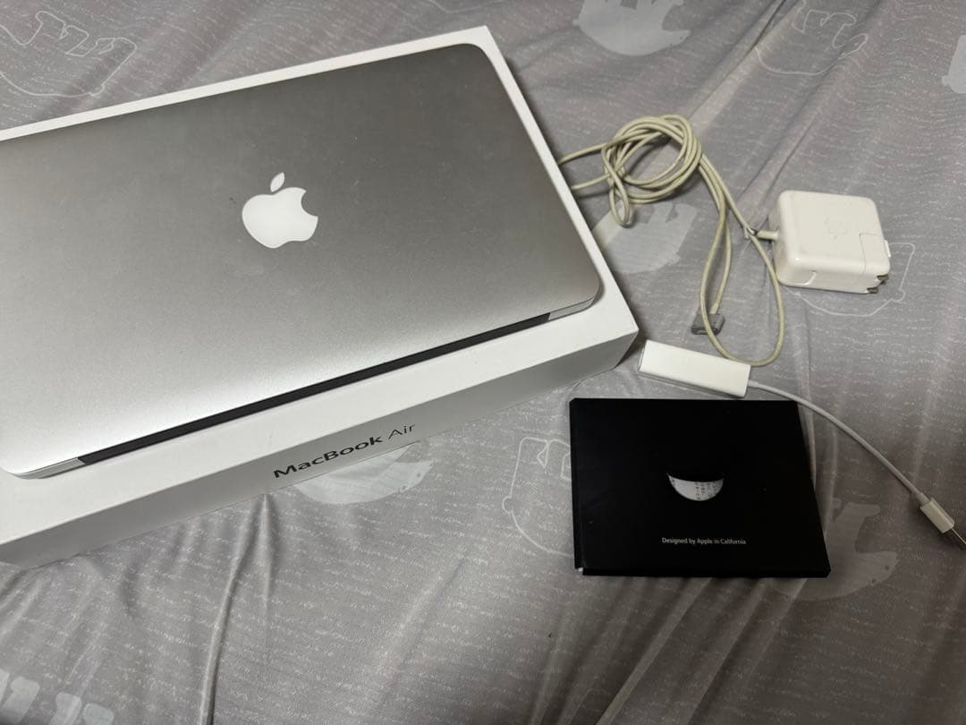 MacBook Air (11-inch, Mid 2013) シルバー