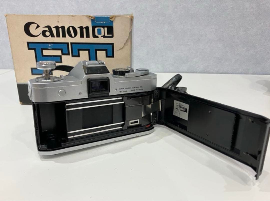 Canon FT QL フィルムカメラ　レンズ付き　動作未確認