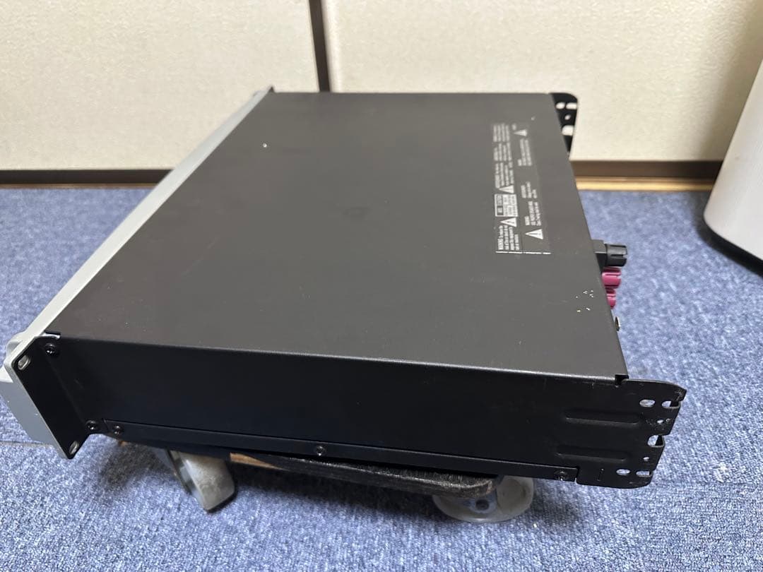 QSC PLX1802 パワーアンプ