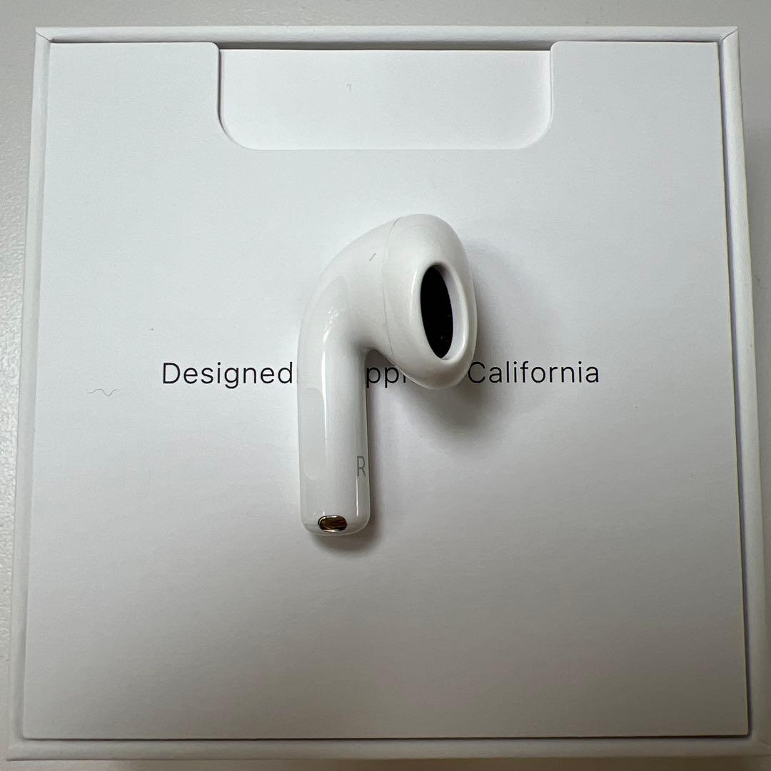 Apple AirPods 第4世代 右耳　ノイズキャンセリングなし　39