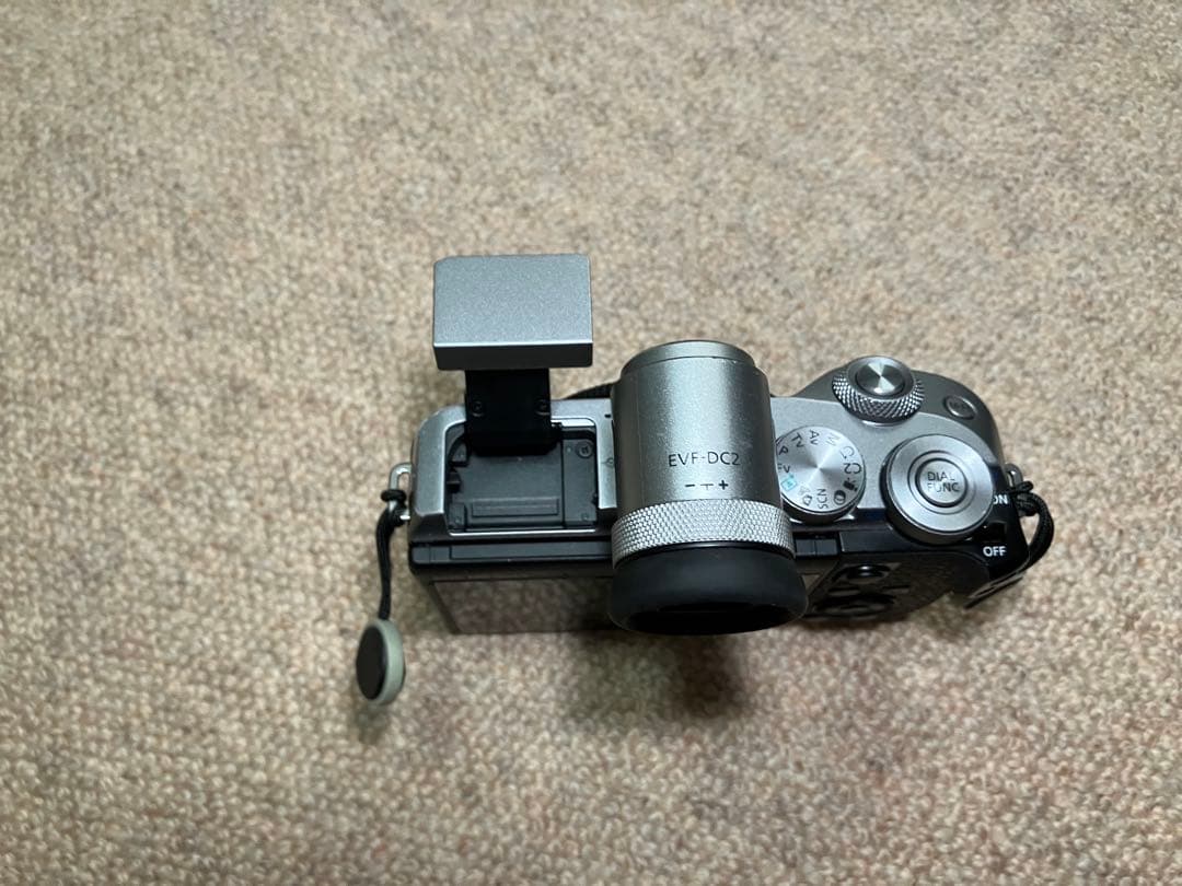 EOS M6 Mark II (シルバー) とレンズ4本 その他アクセサリー