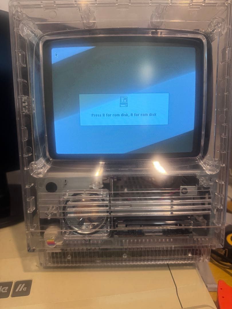 【極美品】Macintosh SE/30 クリアケース換装モデル