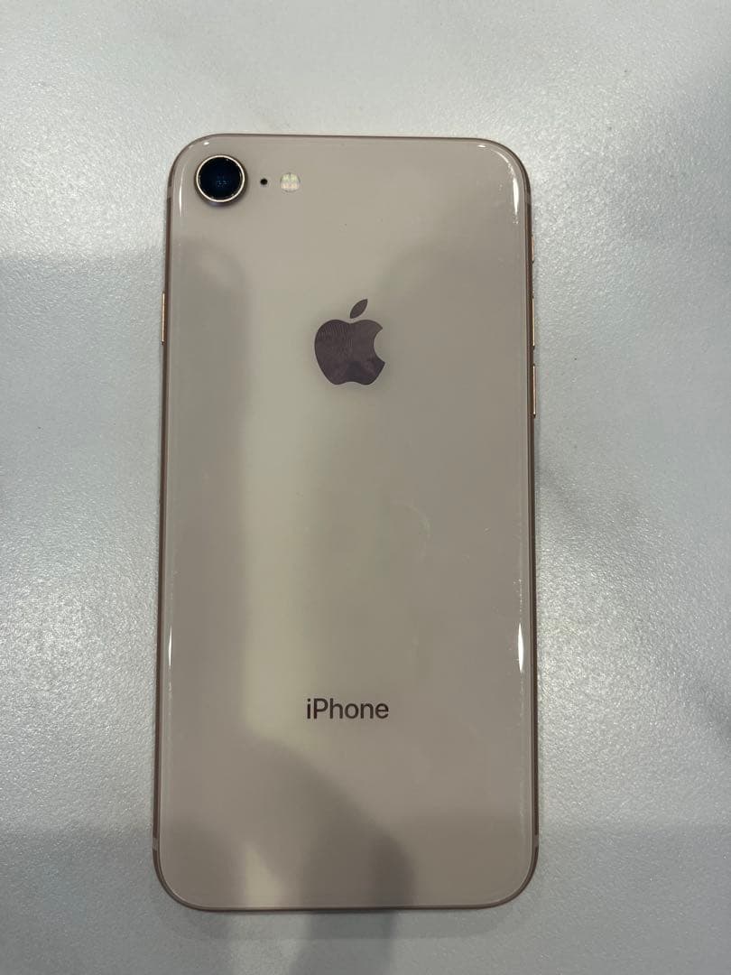 Apple iPhone 8 64GB美品