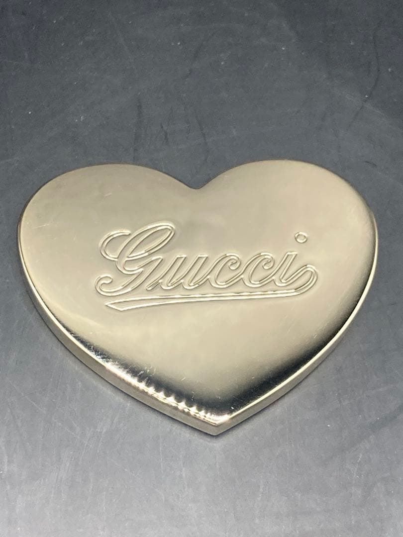 GUCCI ハート型ミラー 収納袋付き