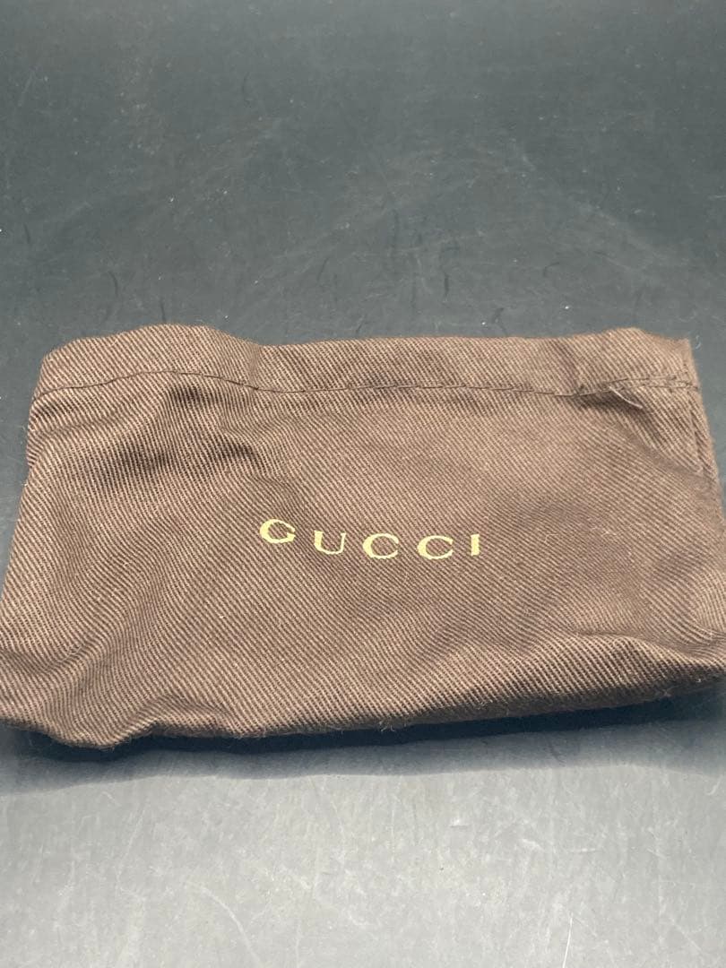 GUCCI ハート型ミラー 収納袋付き