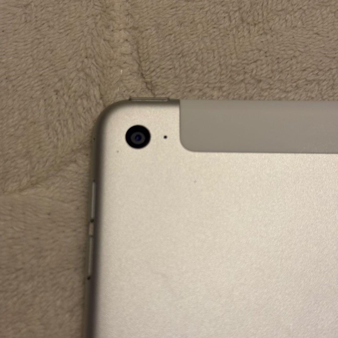 iPad mini 4 128ギガ　ホワイト