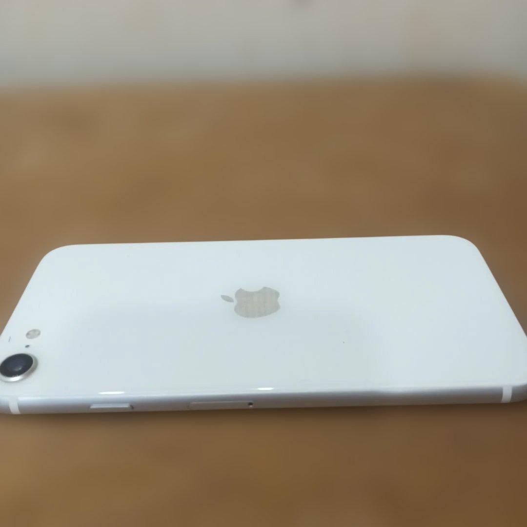 iPhone SE（第2世代） 容量：128GB カラー：ホワイト