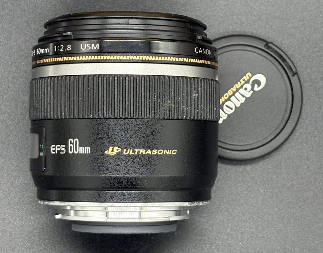 キヤノン EF-S60mm F2.8 マクロ USM 中古　レンズ　一眼