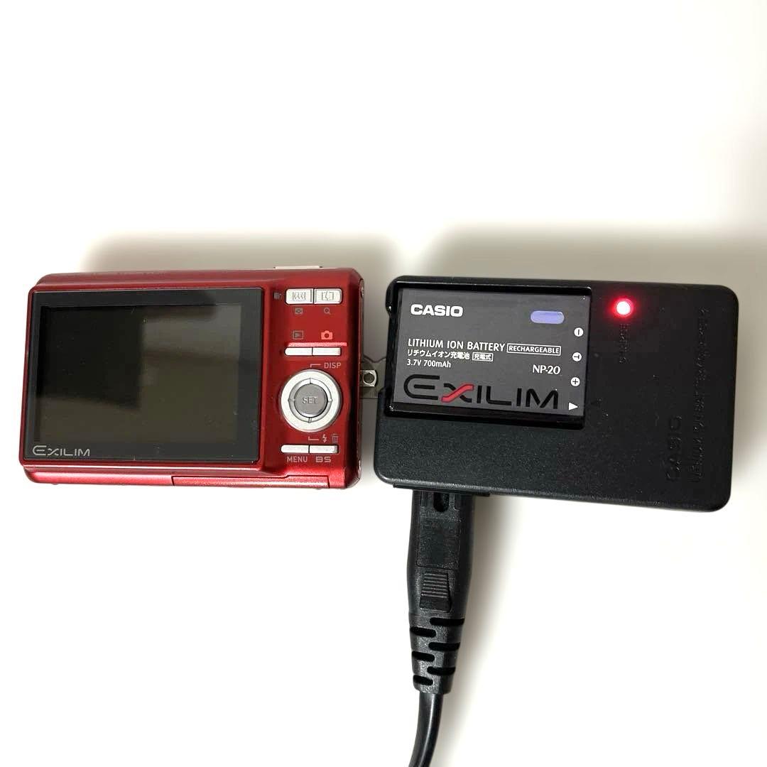 ❤️デジカメ CASIO EXILIM EX-Z77 純正バッテリー&充電器付