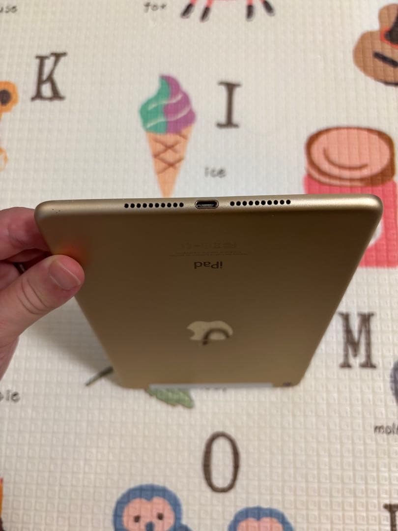 Apple iPad mini4 WiFi+Cellularモデル　32GB