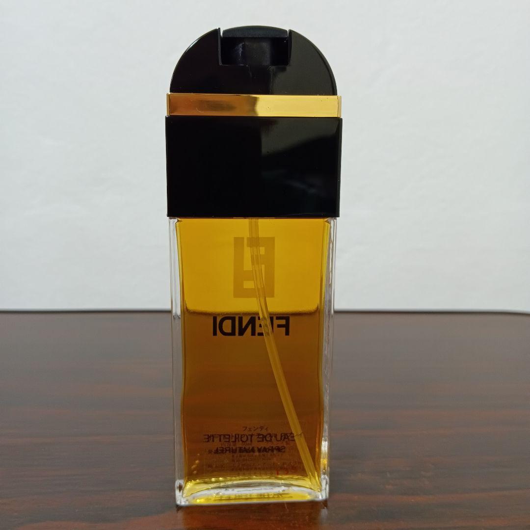 9-37　FENDI　オードトワレ　50ml