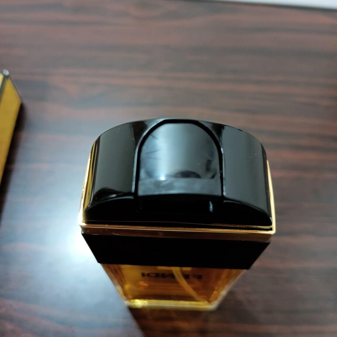 9-37　FENDI　オードトワレ　50ml