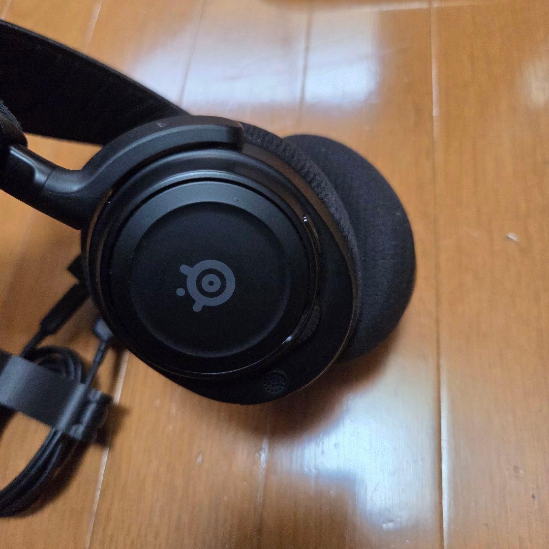 ヘッドホン SteelSeries Arctis Nova 7