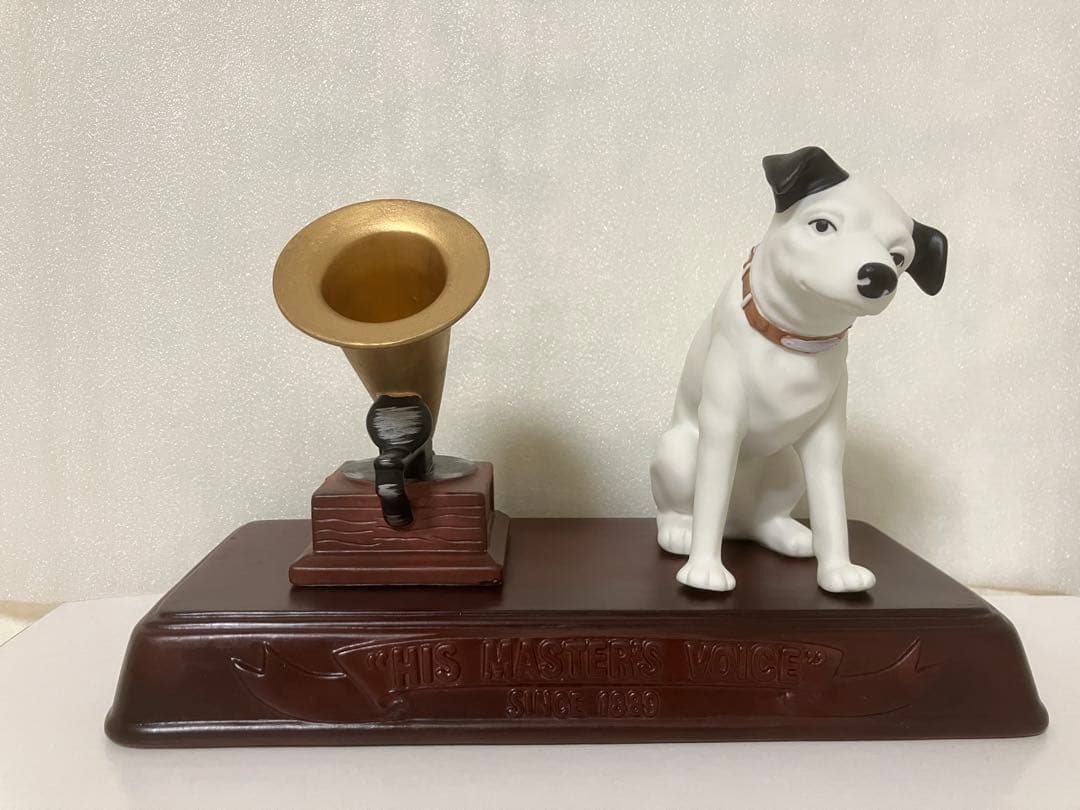 「ニッパーくん」「蓄音機」「台座」の3点セット（陶器製）