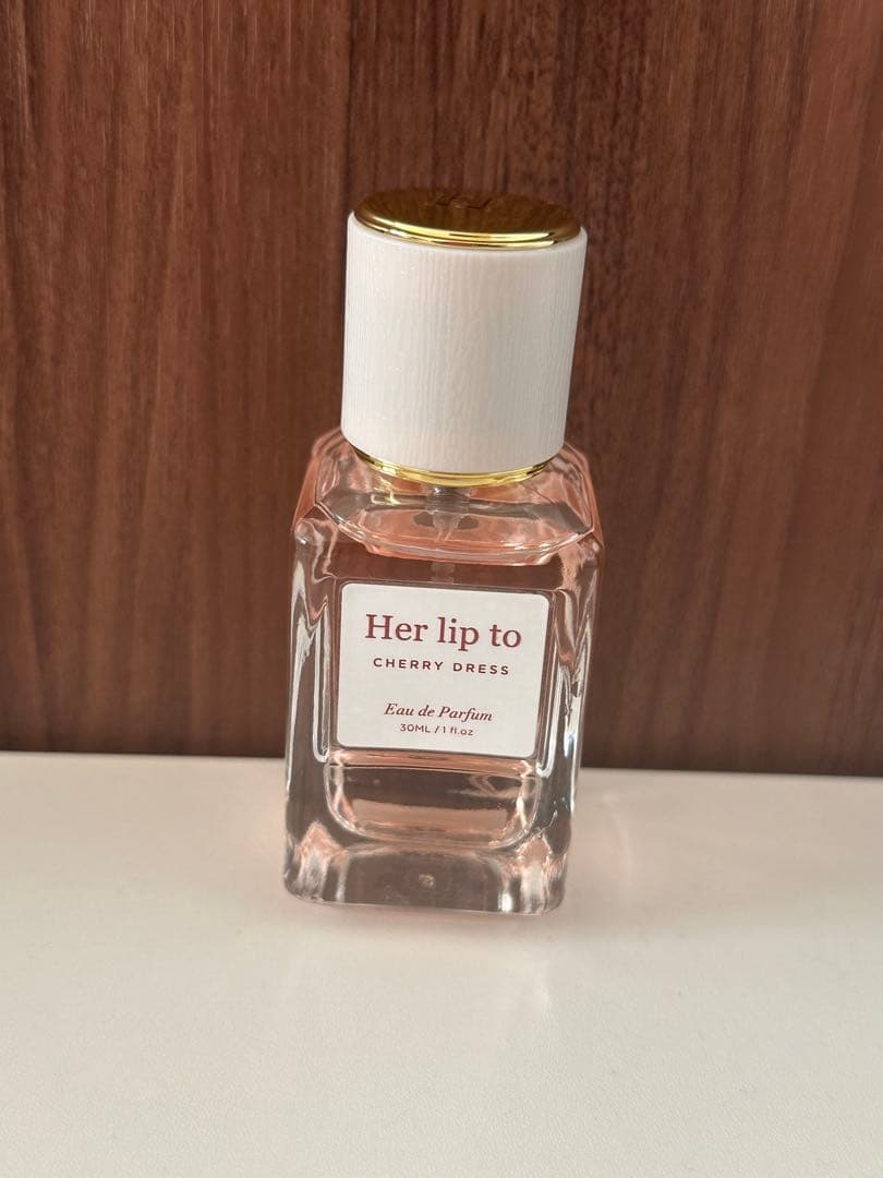 【美品】Herlipto CHERRYDRESS チェリードレス 香水 30ml