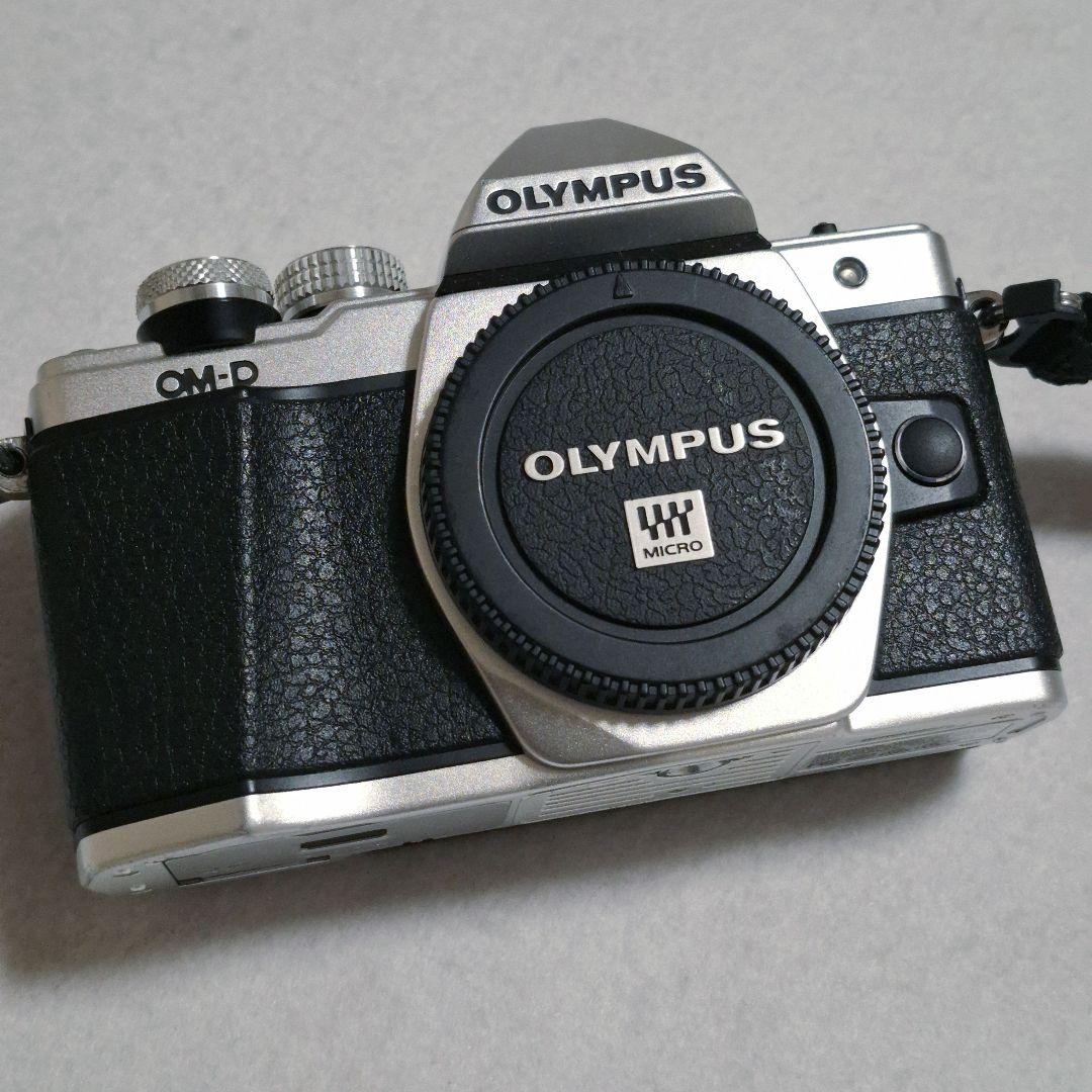 OLYMPUS OM-D E-M10 Mark II シルバー