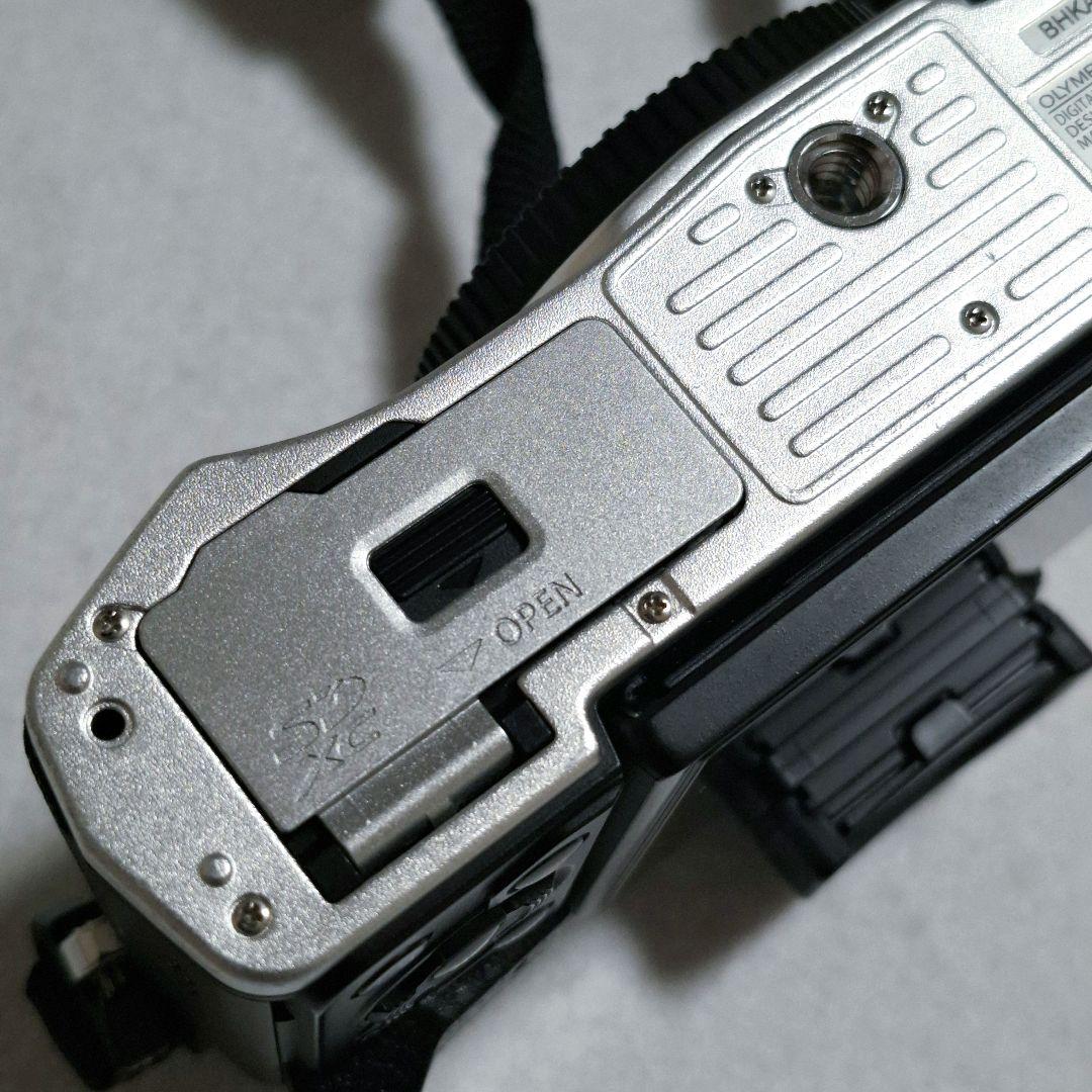 OLYMPUS OM-D E-M10 Mark II シルバー