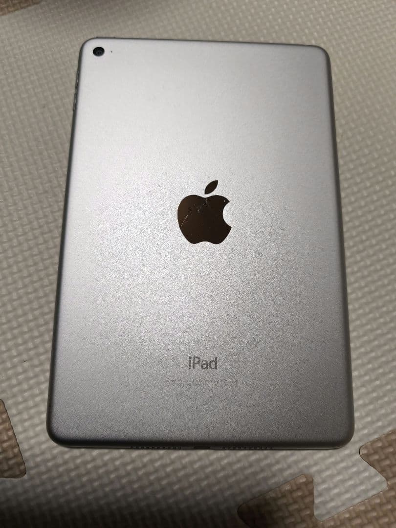 Apple iPad mini4 シルバー 本体