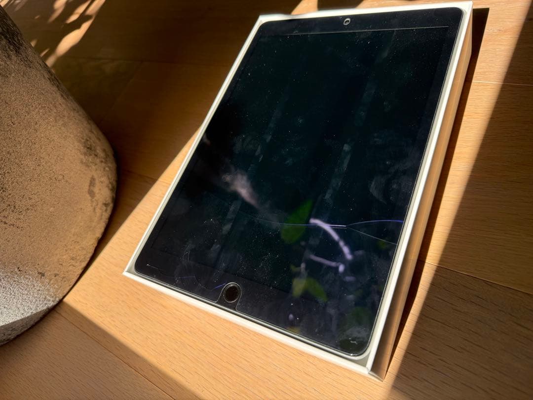 g*e様 ipad 第9世代　pencil、キーボード付き