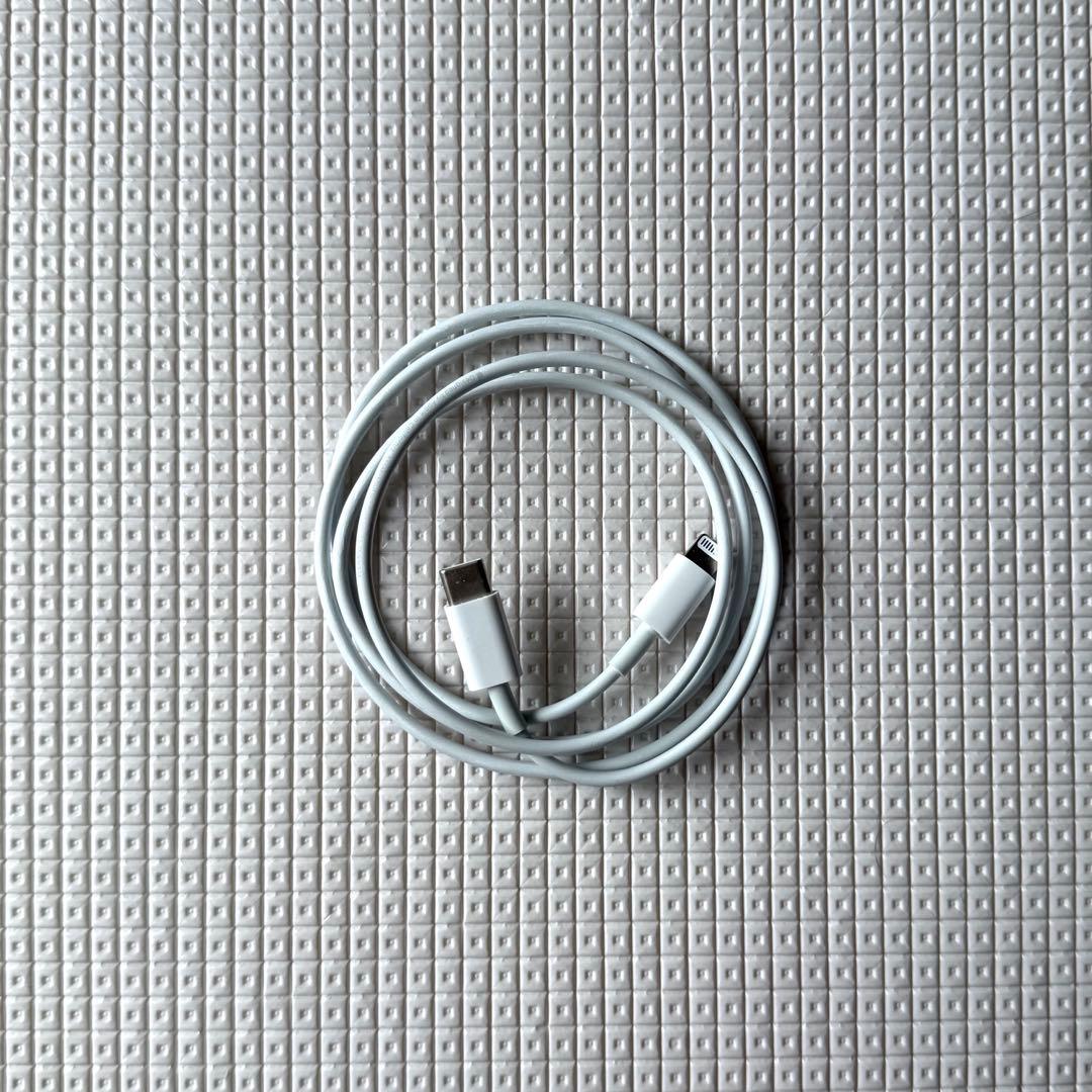 【純正品】Airpods 第2世代／外箱・付属品付き