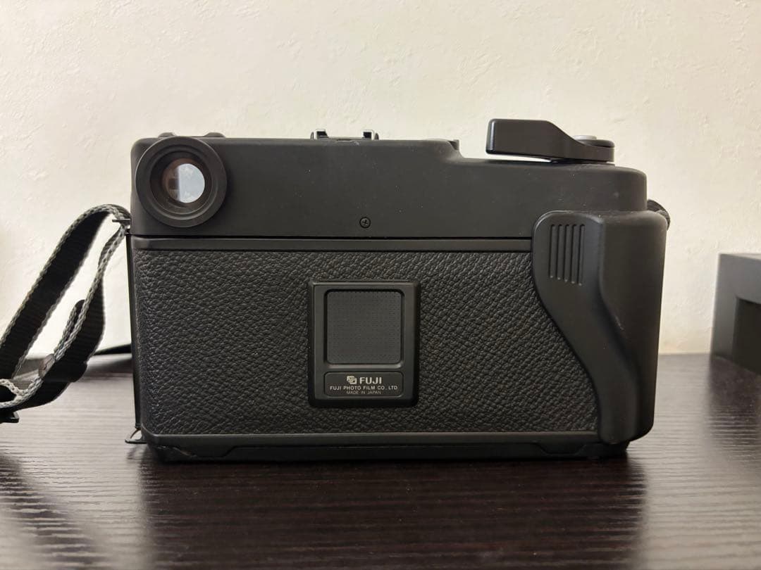 FUJICA GSW 690 III 中判フィルムカメラ