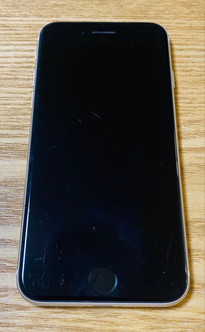 iPhoneSE 第3世代 64GB スターライト SIMフリー
