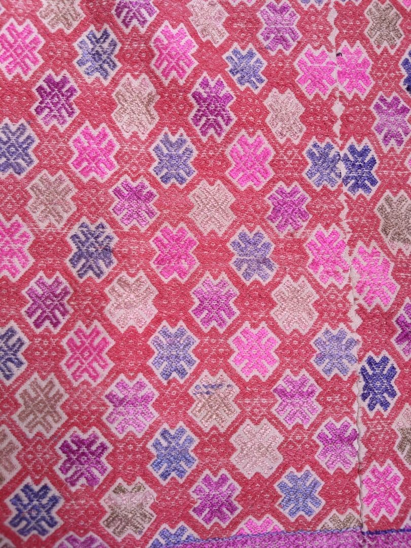 中国アンティーク　少数民族　手刺繍　テーブルクロス、ソファーカバー、タペストリー