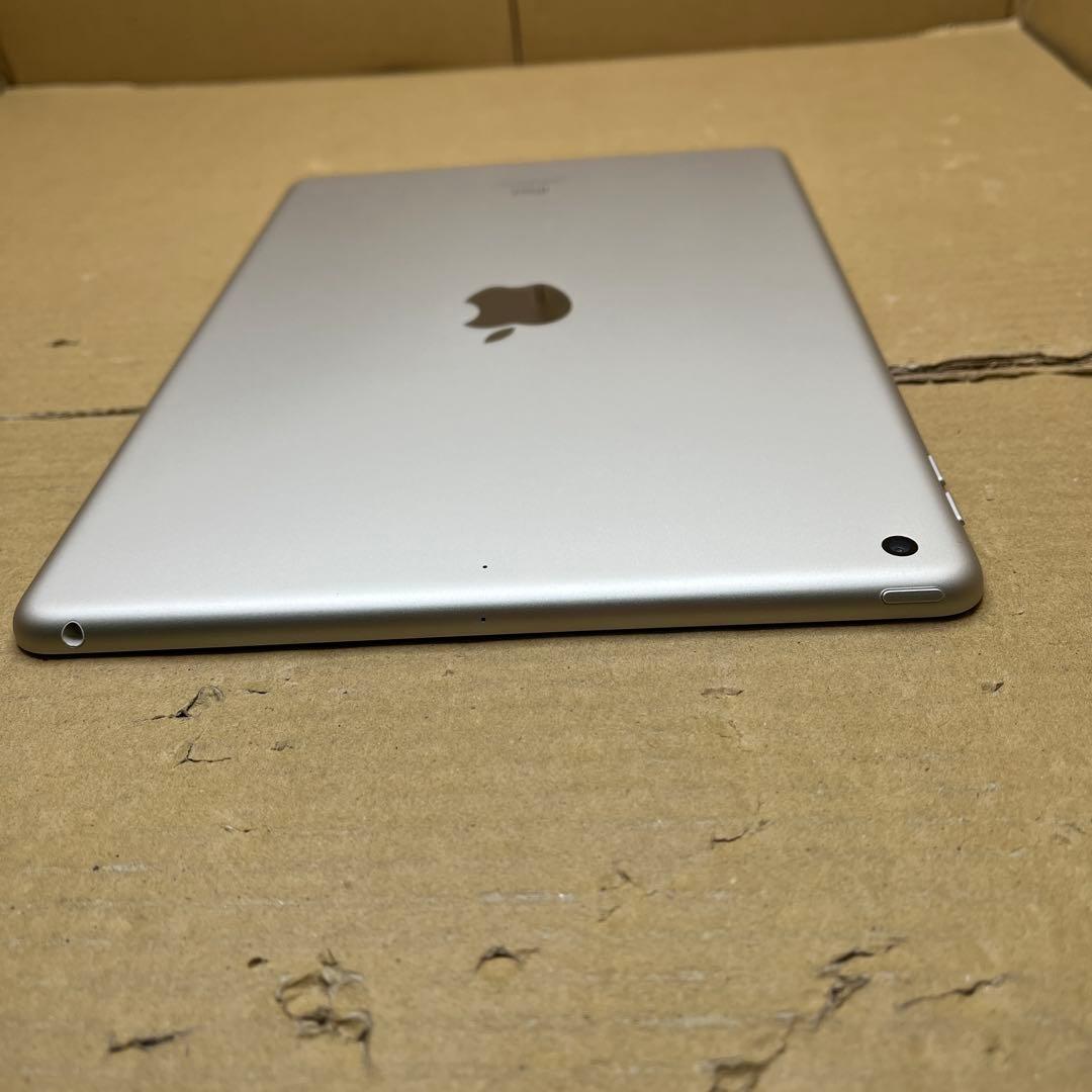 Apple iPad (第９世代) Wi-Fi 64GB シルバー