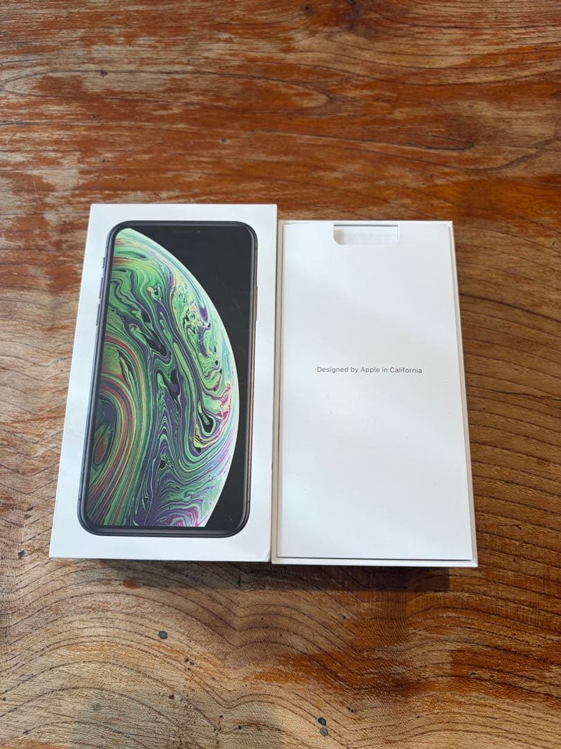Apple iPhone XS 256GBスペースグレー 本体