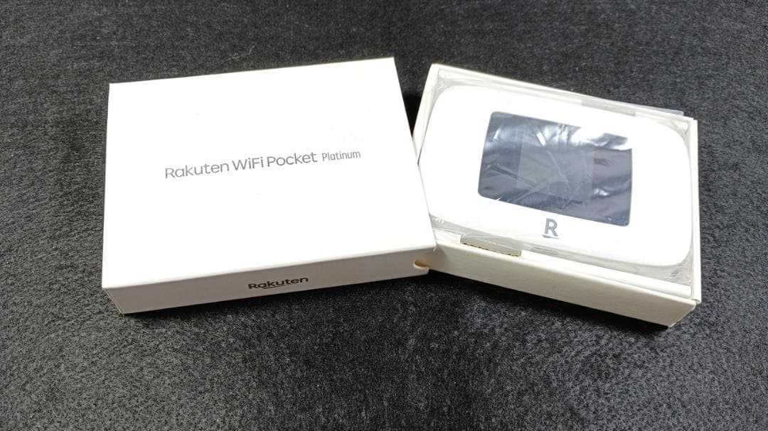 Rakuten WiFi Pocket Platinum / Wi-Hiポケット