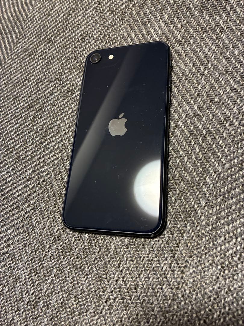 Apple iPhone 128GB ブラック　SE第3世代