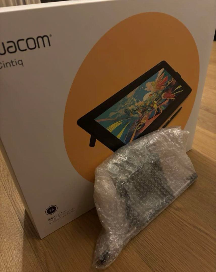 Wacom Cintiq 16 DTK1660K0D 16 スタンド付き