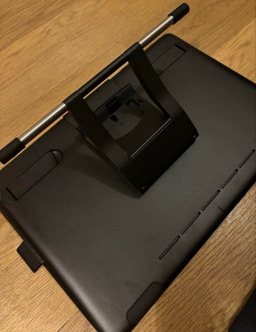 Wacom Cintiq 16 DTK1660K0D 16 スタンド付き