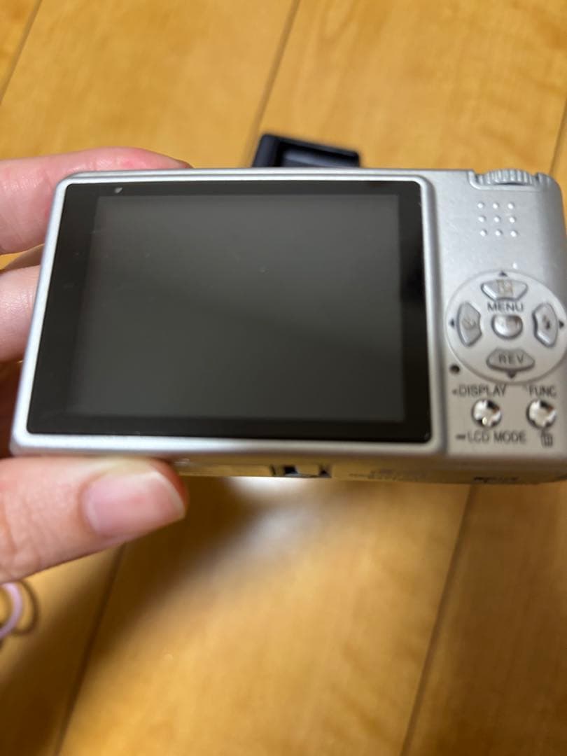 LUMIX デジカメ シルバー