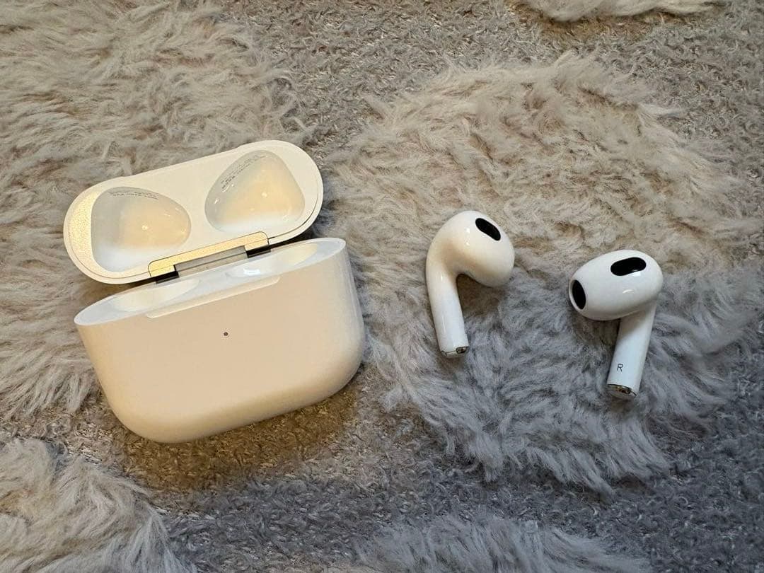 AirPods 第3世代 MagSafe充電ケース Apple 正規品 箱あり