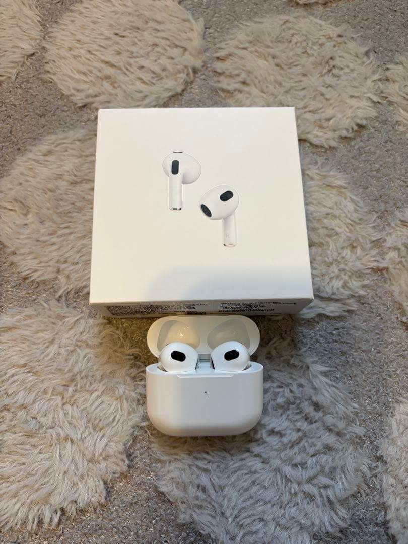 AirPods 第3世代 MagSafe充電ケース Apple 正規品 箱あり