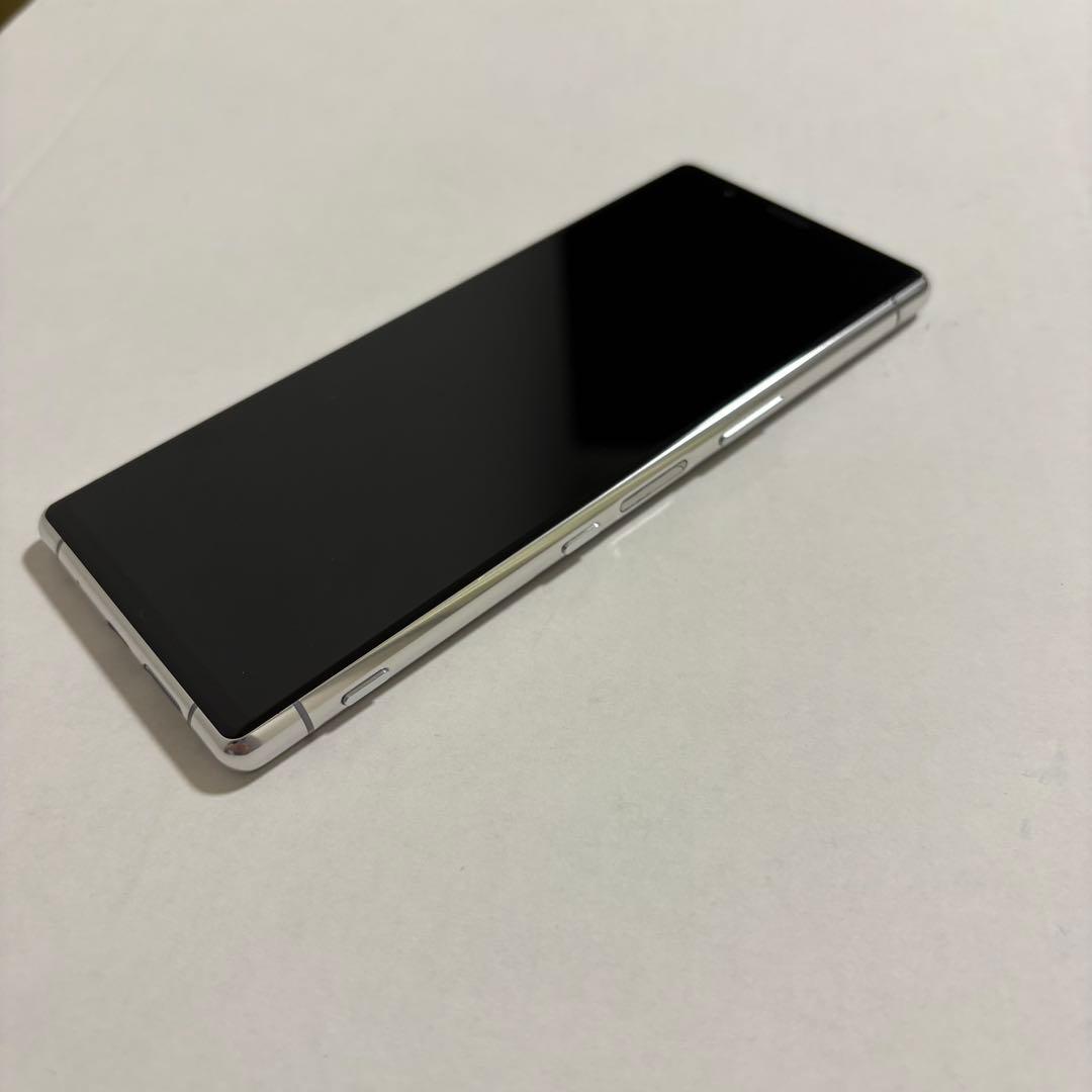 SONY Xperia シルバー 本体