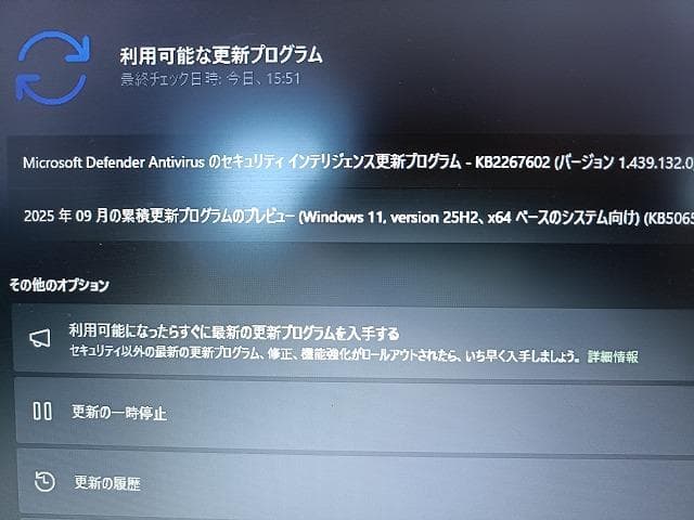 富士通ノートA574/M SSD512GB メモリ16GB ②