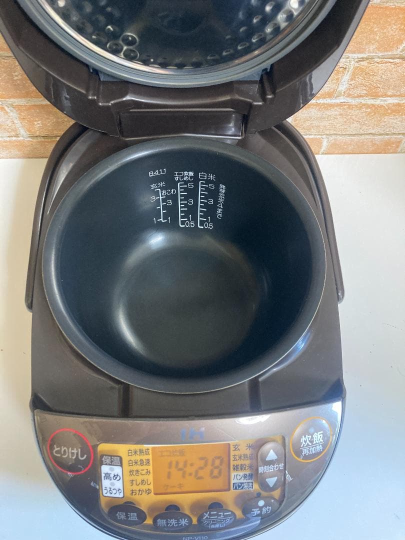 ★美品★ZOJIRUSHI NP-V110 IH炊飯ジャー 2020年製1.0L