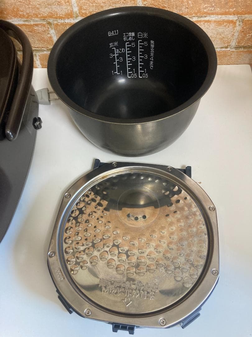 ★美品★ZOJIRUSHI NP-V110 IH炊飯ジャー 2020年製1.0L