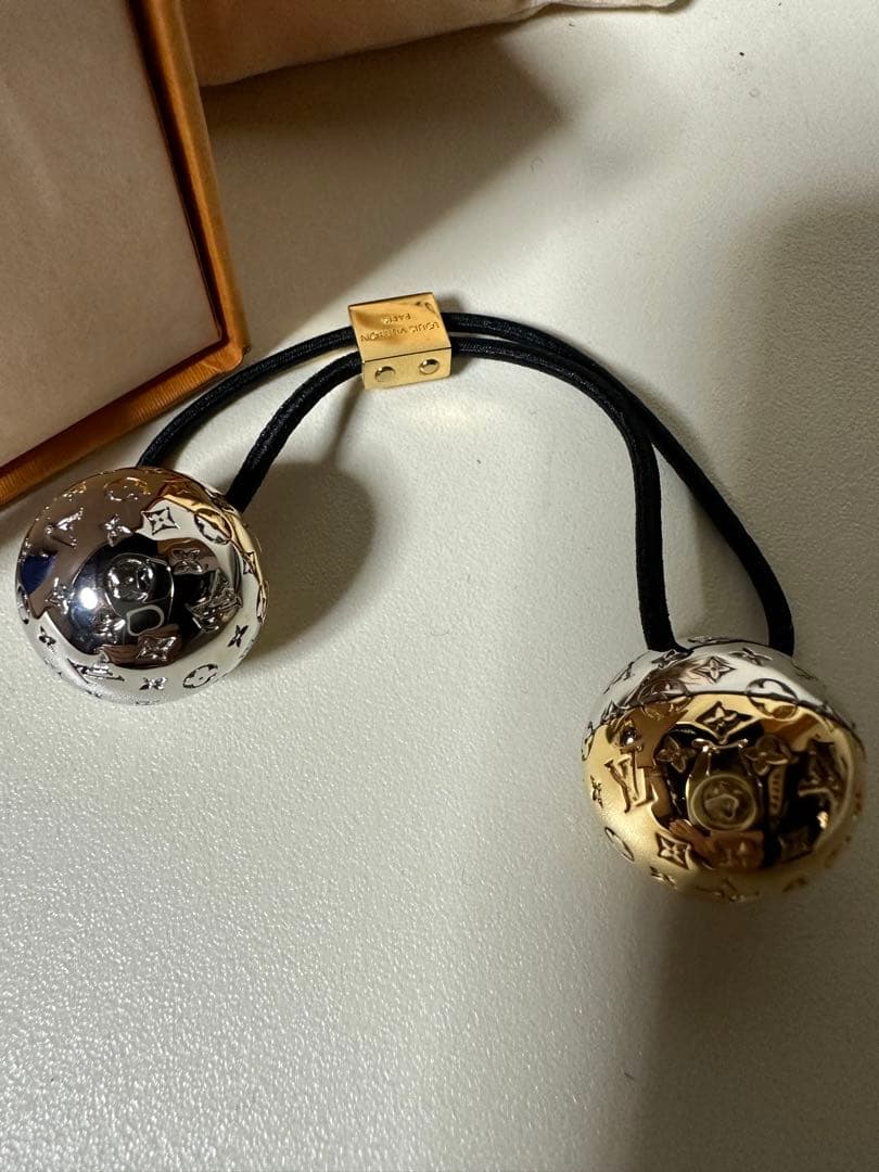 新品　未使用　ルイヴィトン　プラネット　ナノグラム　ヘアゴム