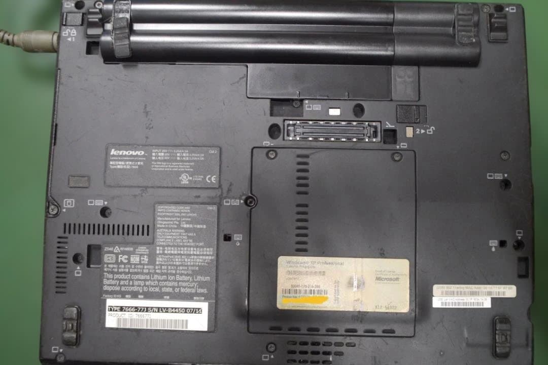 N*E様 Lenovo ThinkPad X61s 【ジャンク】