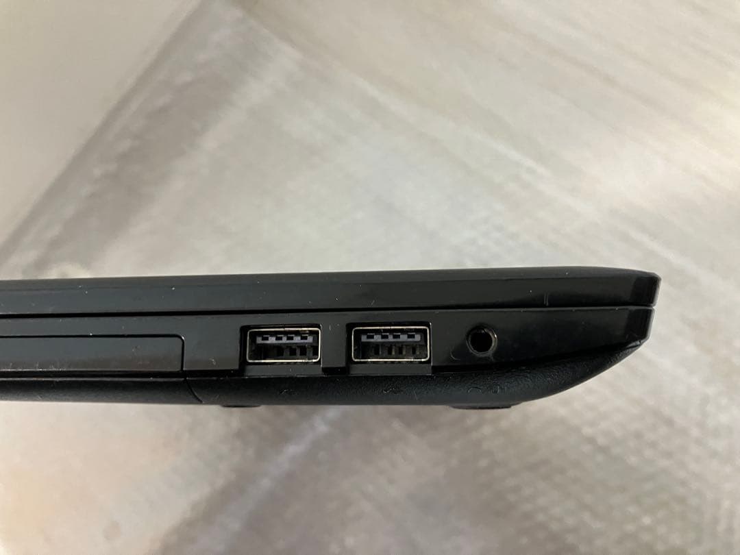 東芝 dynabook Satellite B35/R 8GB/SSD 1TB