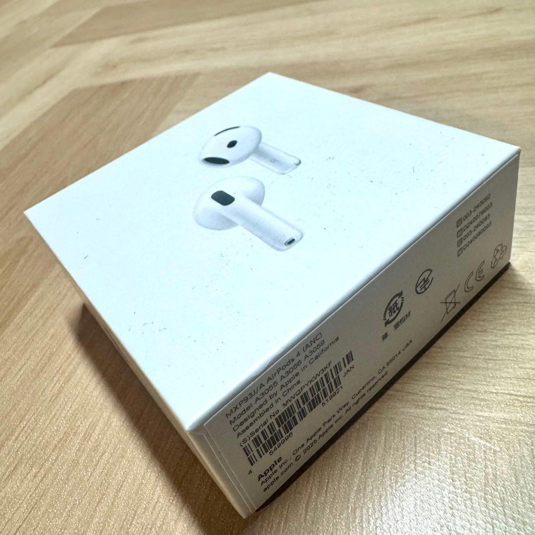 Apple AirPods 4 【アクティブノイズキャンセリング搭載タイプ】