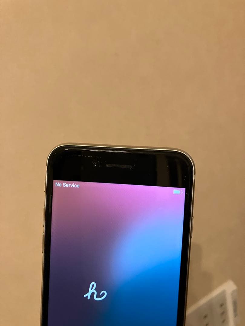 Apple iPhone SE（第3世代）128GB スターライトSIMフリー