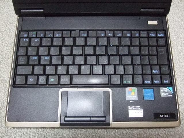 東芝　ネットブックPC　NB100/HF　SSD搭載　シャンパンゴールド　美品