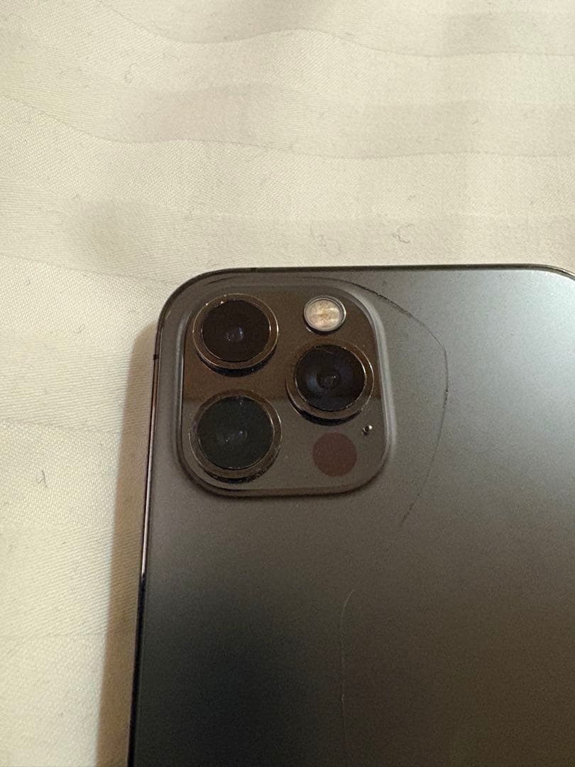 Apple iPhone 12 Pro グレー